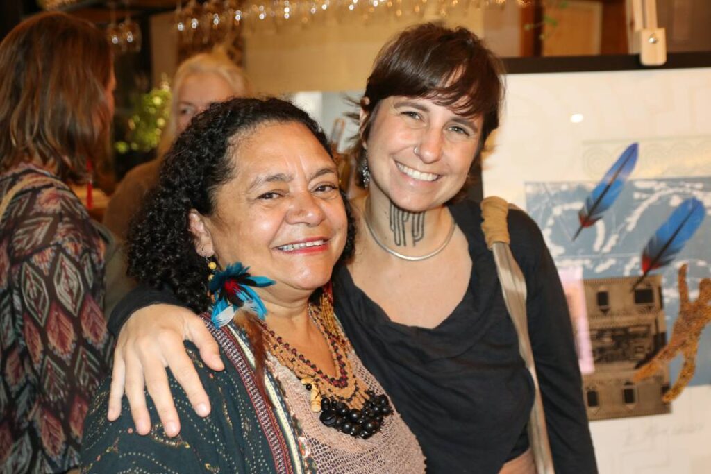 Bar Oui Vin no Oka recepciona Leilão de Arte e Literatura em prol da causa indígena 4