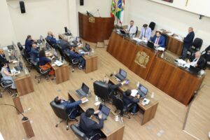 Leia mais sobre o artigo Câmara aprova Orçamento de Florianópolis para 2024 de R$ 3,9 Bilhões