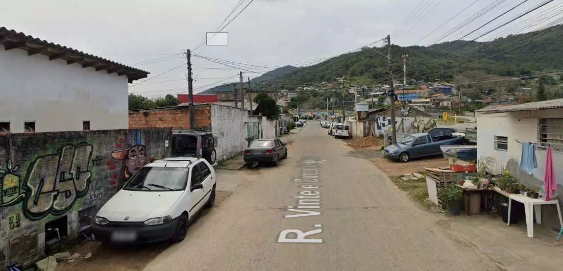 Jovem de 18 anos é achado morto em beco de Florianópolis 1