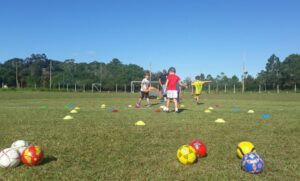 Leia mais sobre o artigo Esporte e inglês para crianças é a atividade da Skills 4Kids