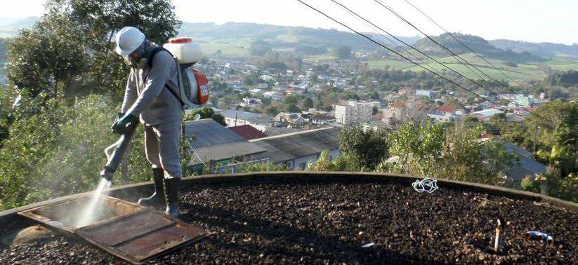 Casan executa limpeza de reservatórios em Florianópolis 1