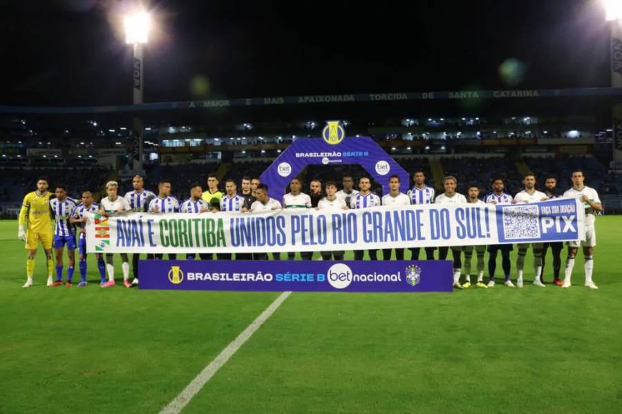 Avaí vence o Coritiba na Ressacada 1