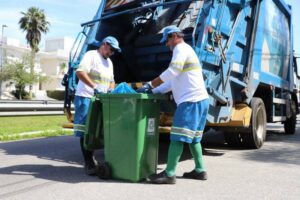 Nova empresa de coleta de resíduos assume serviço em Florianópolis 2