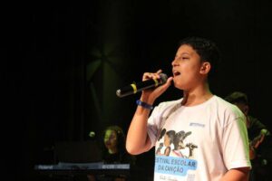 Leia mais sobre o artigo Primeira etapa do Festival Escolar da Canção acontece dia 19 para unidades do Continente, Centro e outras quatro escolas