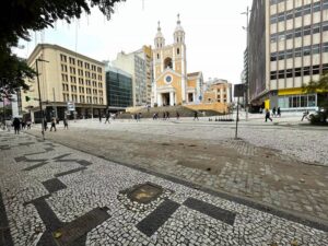 Leia mais sobre o artigo Aprovado o projeto de restauração de prédios antigos ociosos em Florianópolis