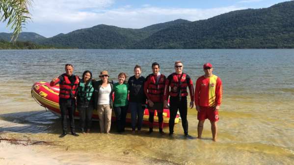 CBMSC resgata vítimas de naufrágio na Lagoa do Peri 3