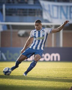 Leia mais sobre o artigo Em boa fase, Jonathan Costa conta com ‘Ressacada linda’ para duelo do Avaí com o Guarani