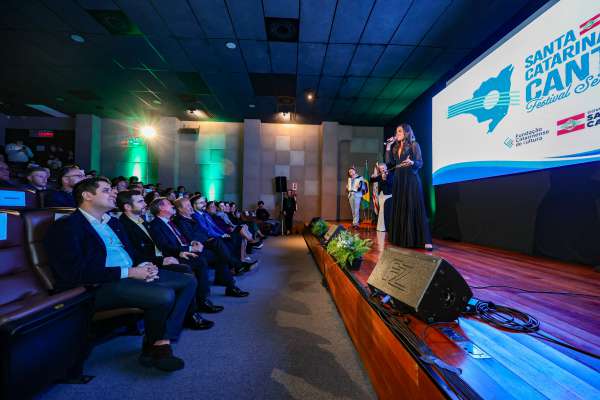 Para revelar talentos catarinenses da música sertaneja, Governo do Estado lança o Festival Santa Catarina Canta 1