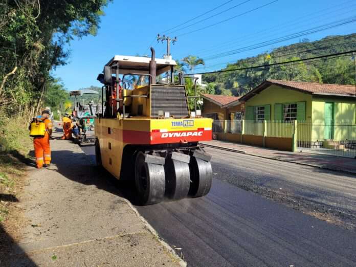 Recapeamento asfáltico da estrada geral do Canto da Lagoa ganha fôlego 1