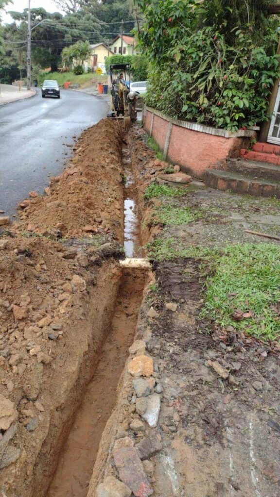 CASAN melhora a rede de distribuição no Canto da Lagoa 1