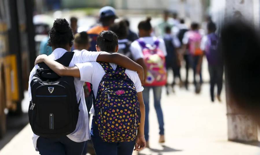 No dia do Amigo psicóloga destaca que a relação é fundamental para a saúde mental 1