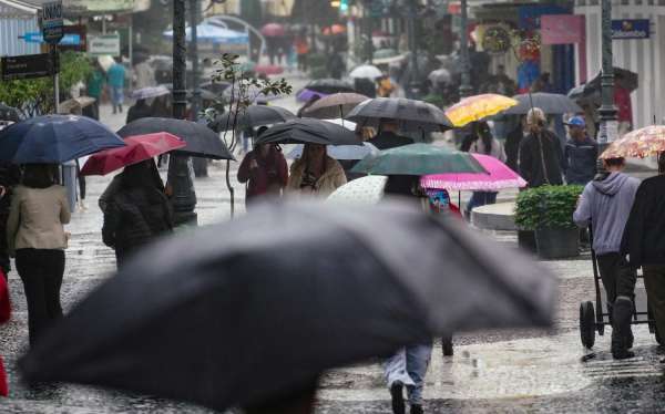 Previsão da Defesa Civil indica chuva volumosa, risco de inundações e frio intenso em Santa Catarina 1