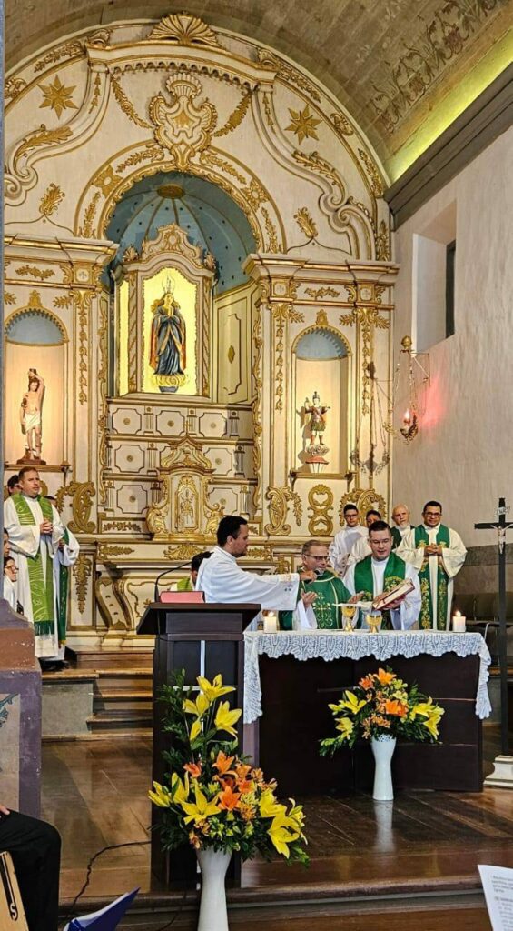 Primeira Missa do Padre Robson da Silva Pires na Paróquia Nossa Senhora da Lapa em Florianópolis 2