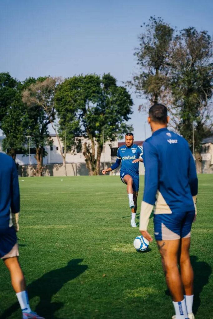 Avaí se prepara em Curitiba para enfrentar o CRB 1