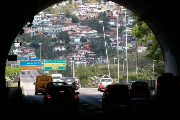 Fique atento a Bloqueios no Túnel Antonieta de Barros para serviços de fibra óptica 1