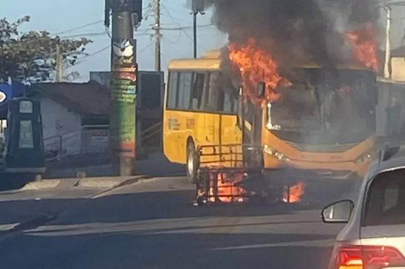 Incêndios no Norte da Ilha foram provocados para dificultar busca por fugitivos, afirma polícia 1