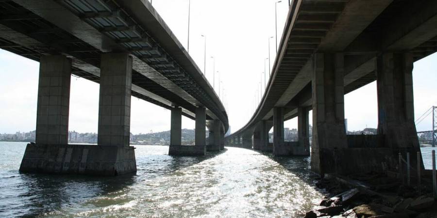 MP recomenda que Capitania dos Pontos suspenda navegação embaixo das Pontes de Florianópolis 1