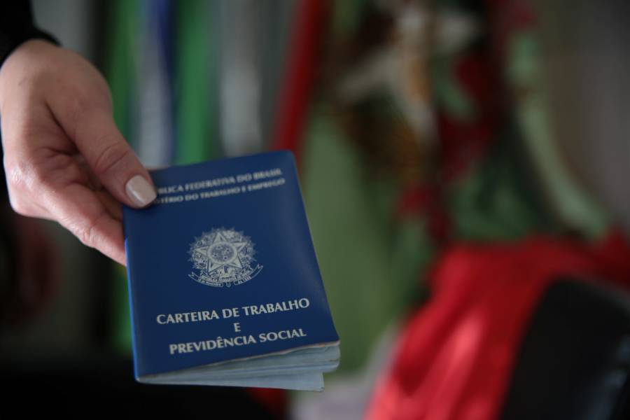 Santa Catarina cria 12.150 postos de trabalho com carteira assinada em julho 1