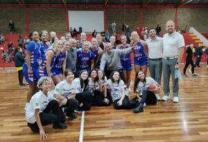 Leia mais sobre o artigo Udesc Cefid fará atividade em Florianópolis com time feminino de basquete universitário dos EUA