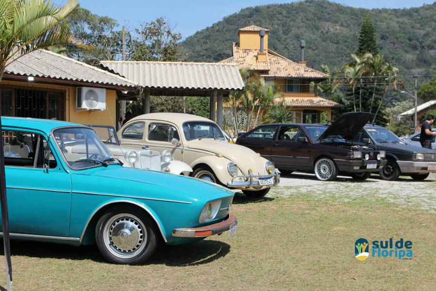 1º Encontro de Carros Antigos na ABA foi sucesso 19