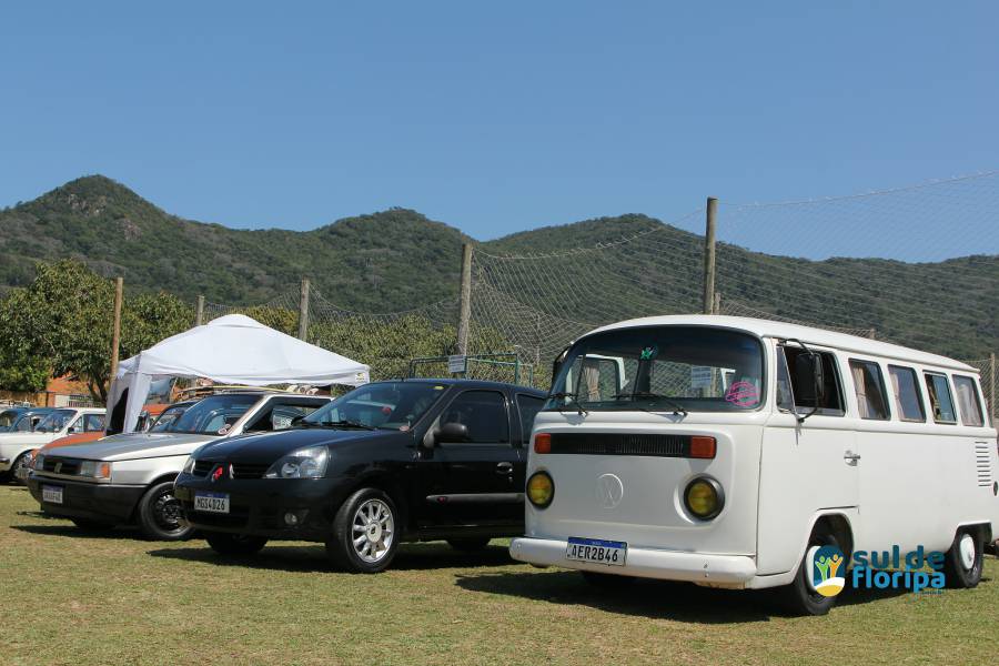 1º Encontro de Carros Antigos na ABA foi sucesso 3