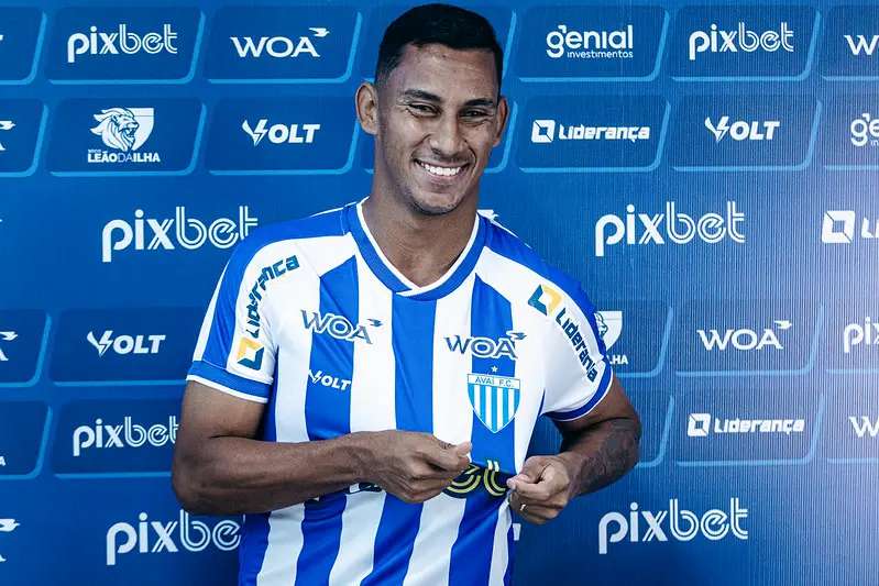 Avaí apresenta novo reforço para a temporada e treina na Ressacada para partida contra o Sport Recife 1