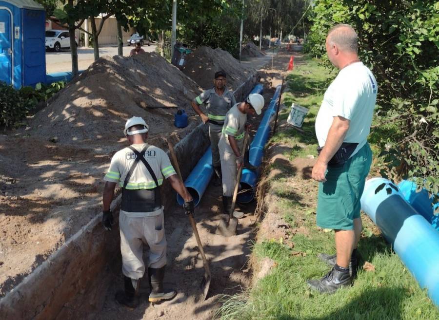 CASAN moderniza e amplia novas redes de água em ruas de Florianópolis 1