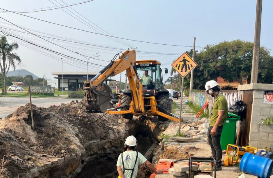 Nova adutora melhora abastecimento no Sul e Leste da Ilha de Florianópolis 1