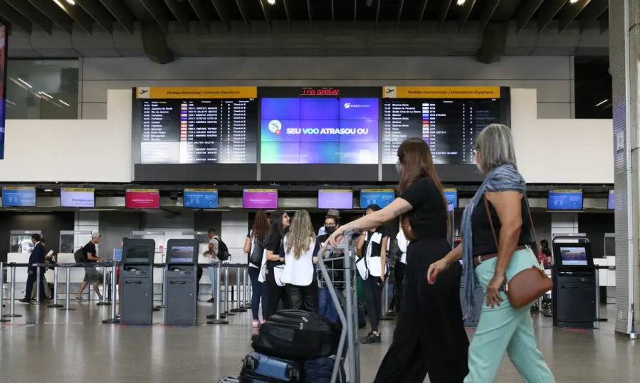 Programa Voa Brasil vende 10 mil passagens a R$ 200 em dois meses 1