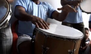 Leia mais sobre o artigo Instrumentos do samba se tornam manifestações da cultura nacional