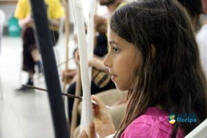 Leia mais sobre o artigo Oficina e vivência de Capoeira Angola com Mestre Gato Góes reúne dezenas de pessoas no Campeche