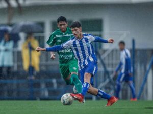 Raça da Base vence e lidera Grupo A da Copa Sul Sub-15 5