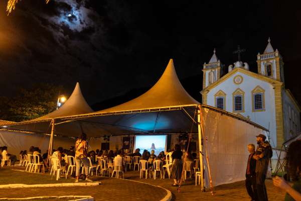 Festival Lanterna Mágica de Cinema chega à terceira edição de 12 a 15 de dezembro, na Freguesia do Ribeirão da Ilha 1