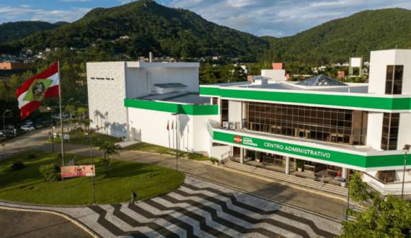 Governo do Estado paga segunda metade do 13º salário aos servidores públicos dia 12 de dezembro 1