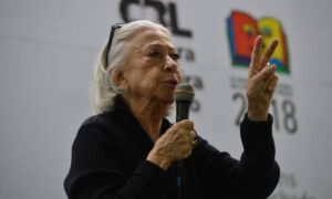 Guinness premia Fernanda Montenegro por recorde de público em leitura 19