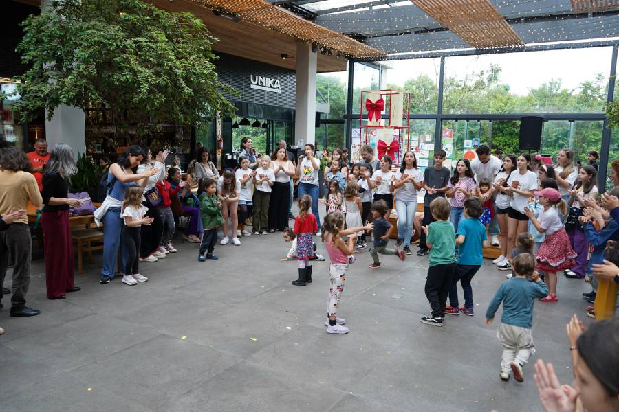 Projeto Menina Percussão encanta público no Multi Open em tarde de cultura e arte 19