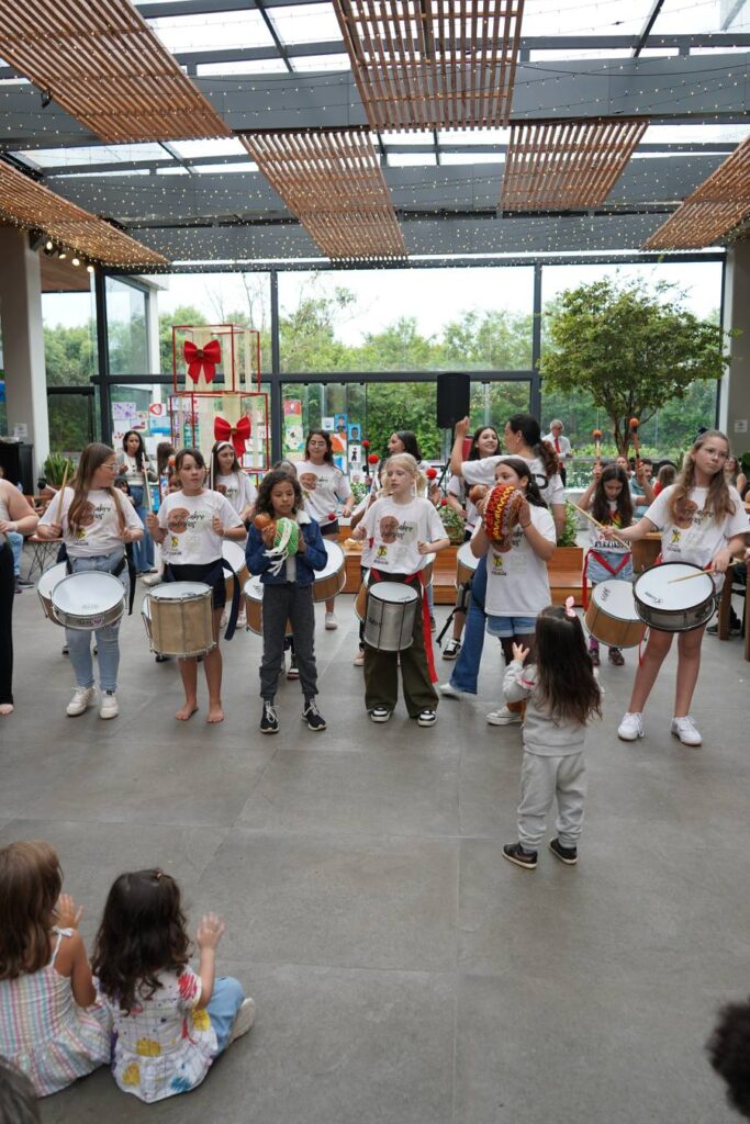 Projeto Menina Percussão encanta público no Multi Open em tarde de cultura e arte 29