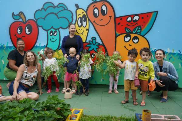 Projeto de Horta Estimula Hábitos Saudáveis em Creche do Carianos 16