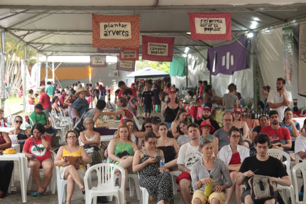 UFSC recebe Feira da Reforma Agrária, Agricultura Familiar e Economia Solidária em meio à Sepex 1