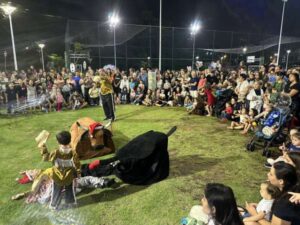 Festa de Natal encanta moradores na Praça do Carianos 7