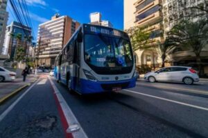 Leia mais sobre o artigo 2025 começa com aumento na tarifa de ônibus na Capital e pagamento em dinheiro chega a R$ 6,90