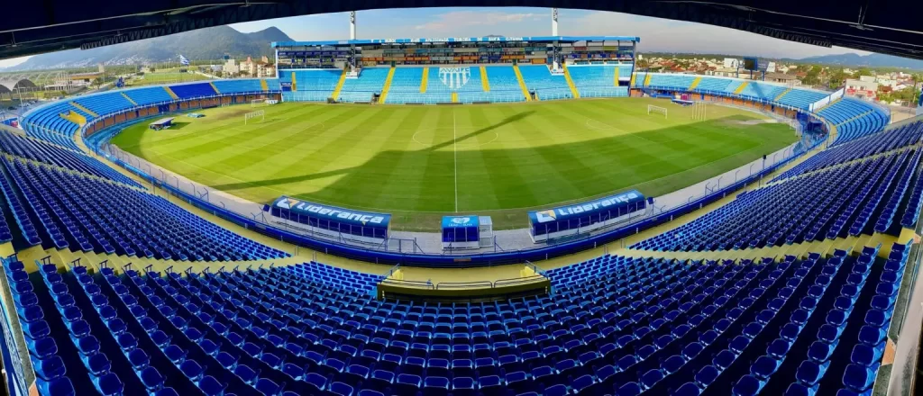 Hoje é dia de clássico na Ressacada com Avaí x Figueirense 1