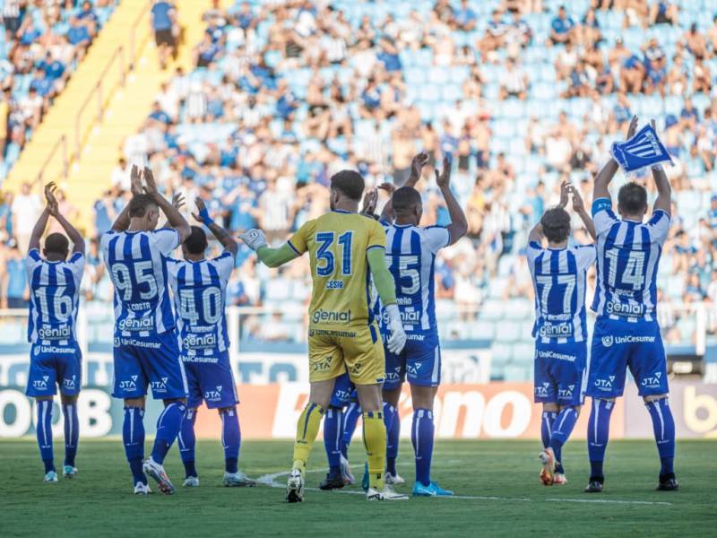 Avaí vence o Marcílio Dias e assume a liderança do Catarinense 2025 1