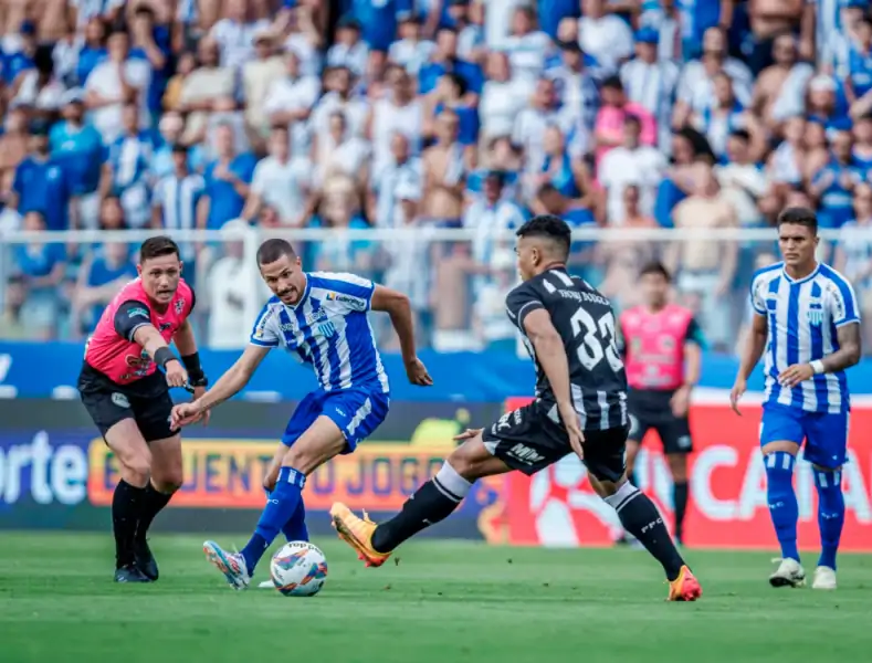 Clássico entre Avaí x Figueirense é transferido para quarta-feira 2