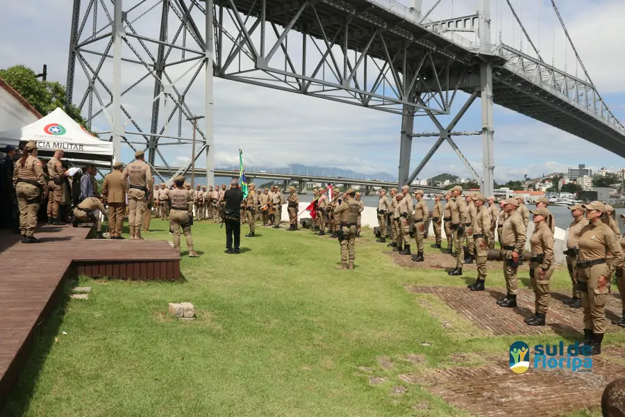 4º BPM Tem Novo Comandante: Solenidade Marca a Passagem de Comando em Florianópolis 40