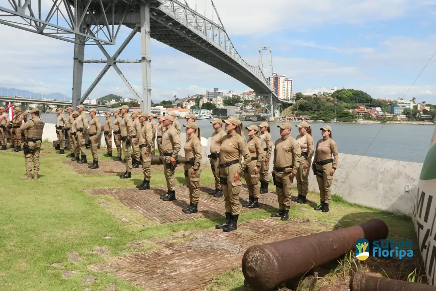 4º BPM Tem Novo Comandante: Solenidade Marca a Passagem de Comando em Florianópolis 41