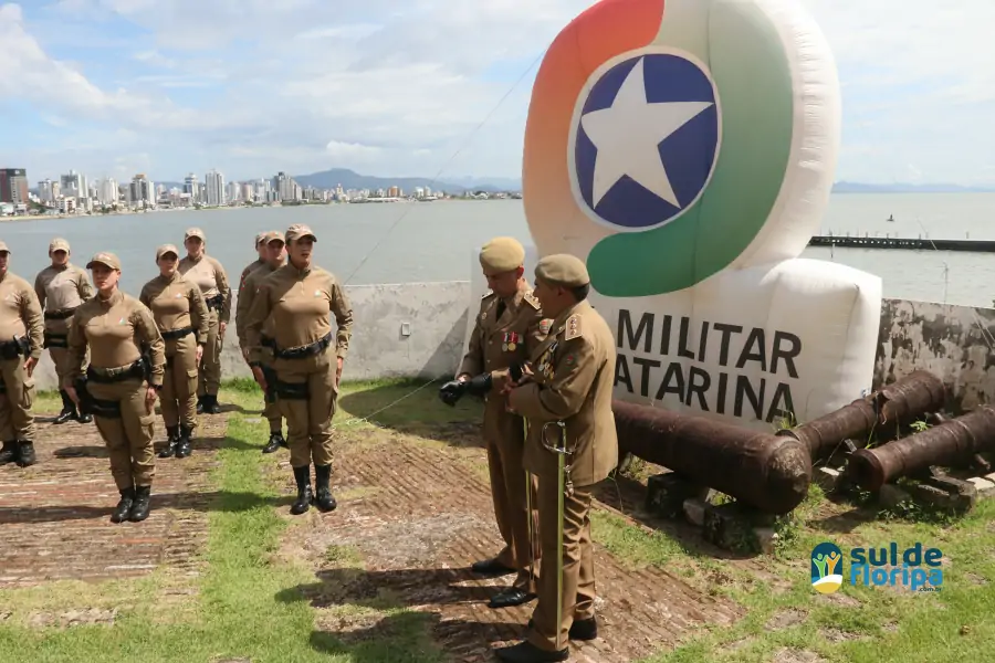 4º BPM Tem Novo Comandante: Solenidade Marca a Passagem de Comando em Florianópolis 61