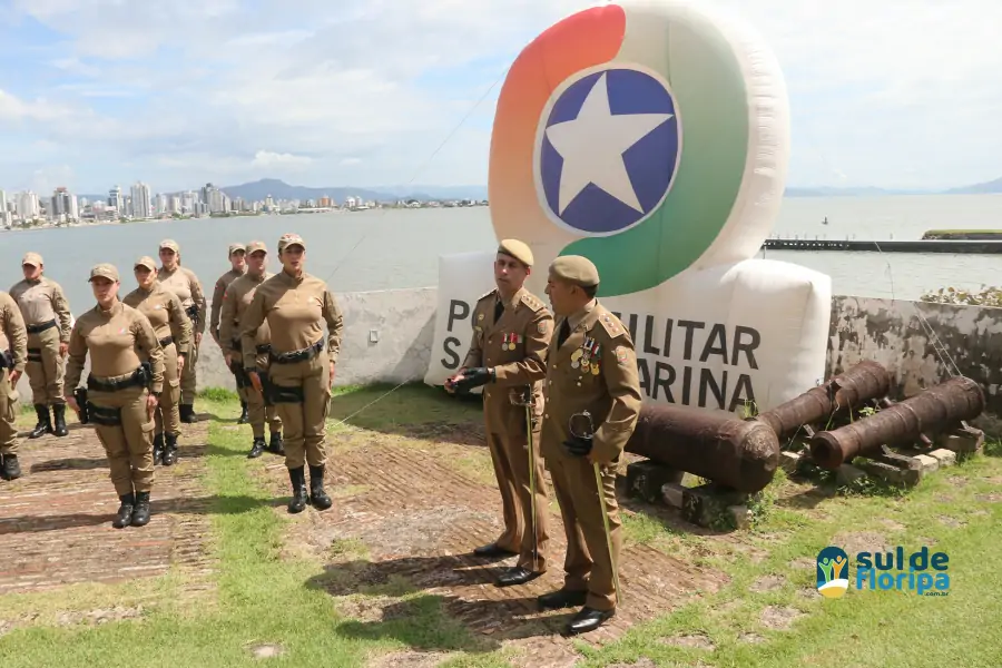 4º BPM Tem Novo Comandante: Solenidade Marca a Passagem de Comando em Florianópolis 4