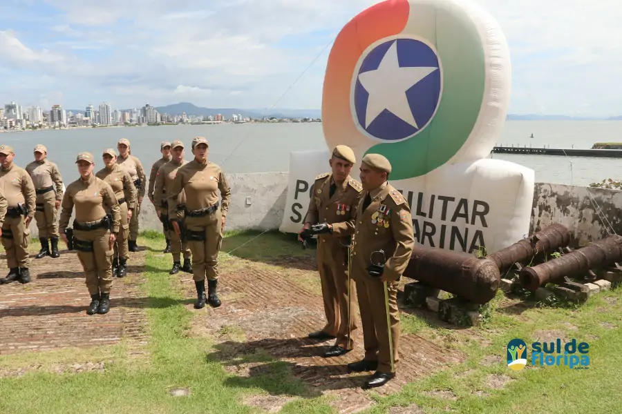 4º BPM Tem Novo Comandante: Solenidade Marca a Passagem de Comando em Florianópolis 5