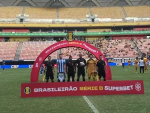 Leia mais sobre o artigo Avaí vence o Amazonas, em Manaus-AM, e entra no G4 da Série B 2025